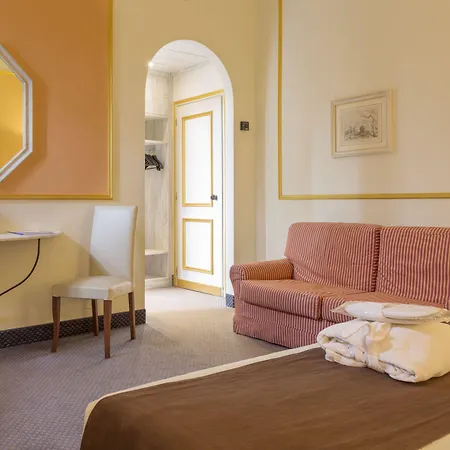 Ponte Di Rialto Hotel 4*