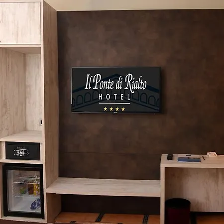 Hotel Ponte Di Rialto 4*