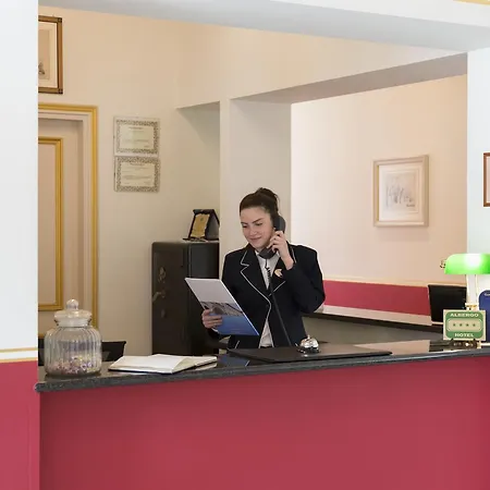 Ponte Di Rialto Hotel 4*