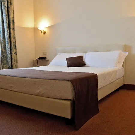 Ponte Di Rialto Hotel Crema