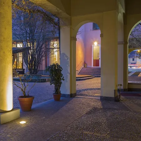 Ponte Di Rialto Otel 4*