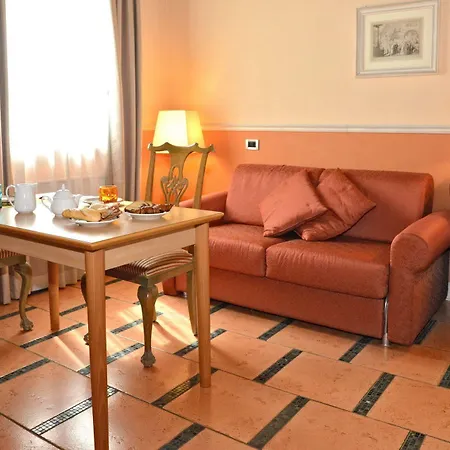 Ponte Di Rialto Otel Crema